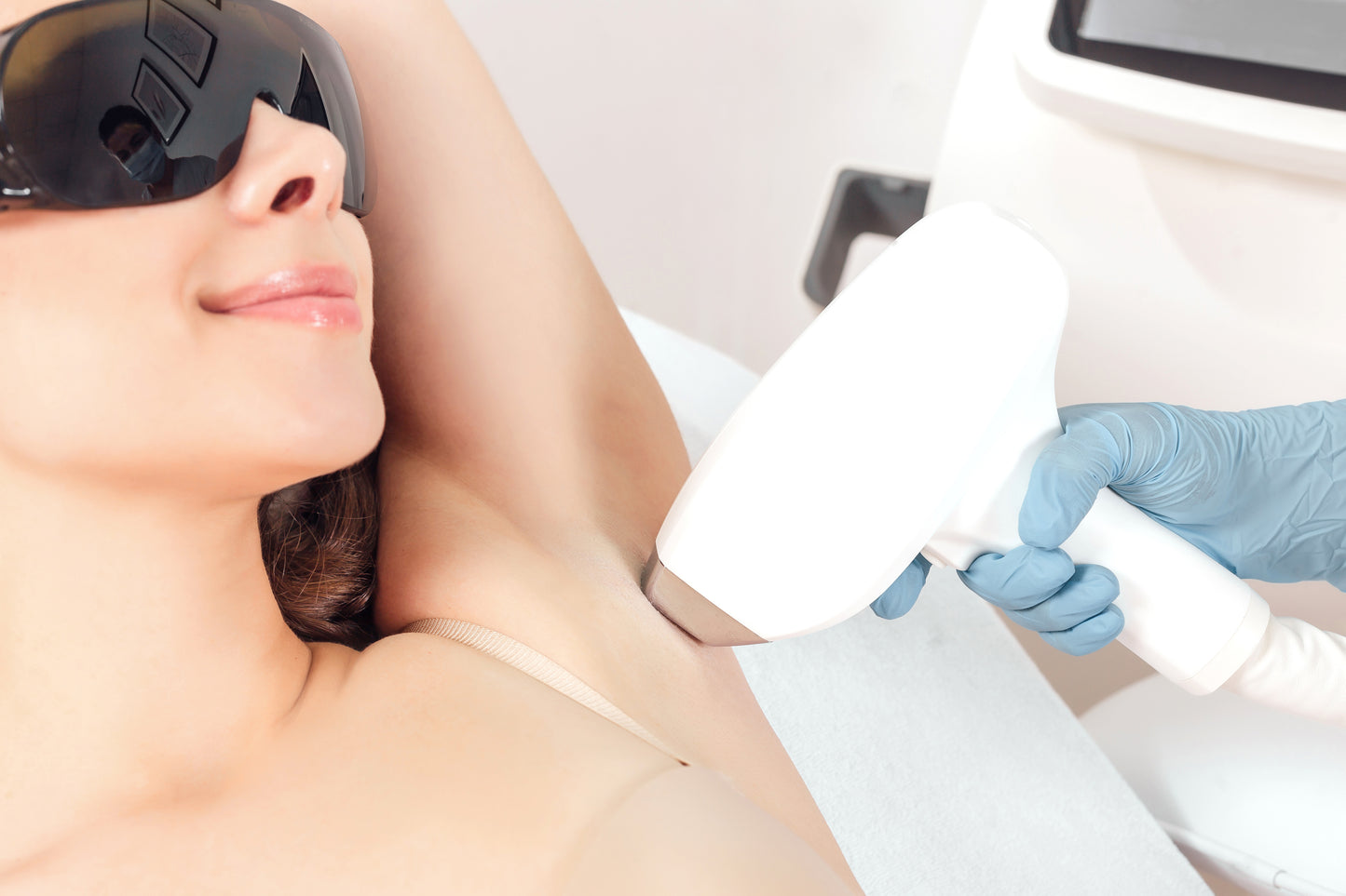Laser Hair Removal - 2 Zones Package (6 Sessions)